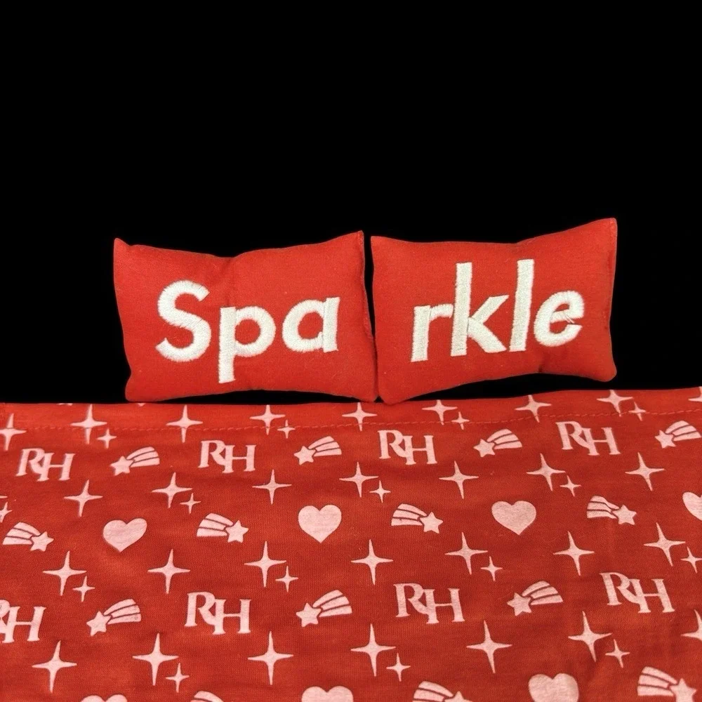 Rainbow High Doll House Bedding Set Red Blanket & 2‎ Sparkle Pillows Replacement